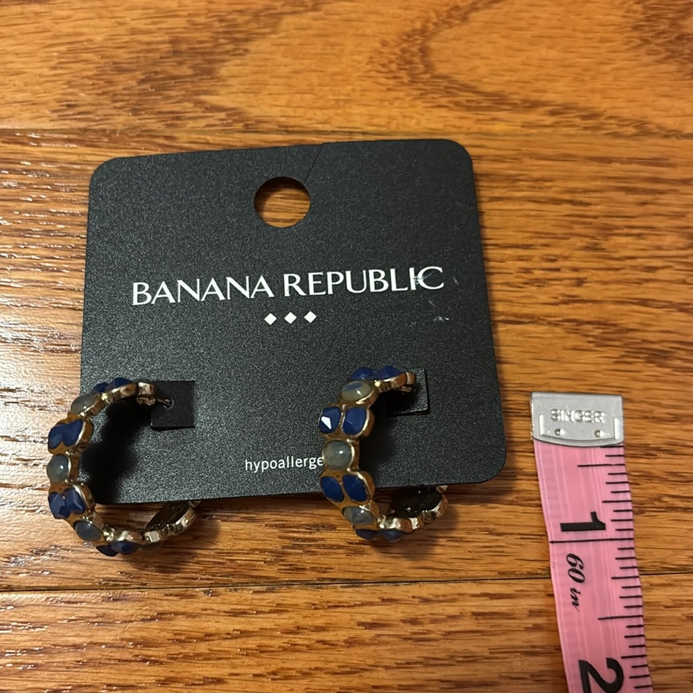 NEW Banana Republic Gold Turquoise Blue Stone Stud Hoop Earrings Gold Tone - Picture 10 of 10